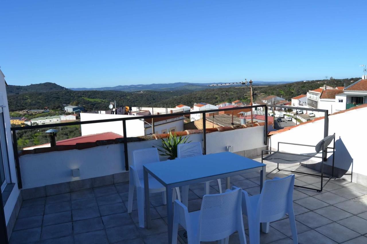 Вілла La Martela De Fuentes Casa De Diseno Rural Fuentes De Leon Екстер'єр фото